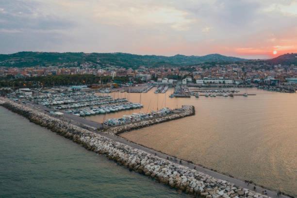 Loft Deluxe Centralissimo-Antica Vetreria San Benedetto del Tronto Dış mekan fotoğraf
